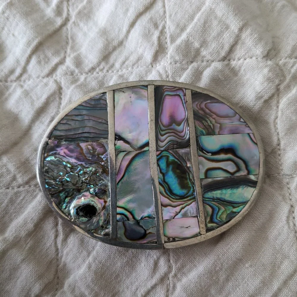 Mother of Pearl Belt Buckle - Picture 3 of 3